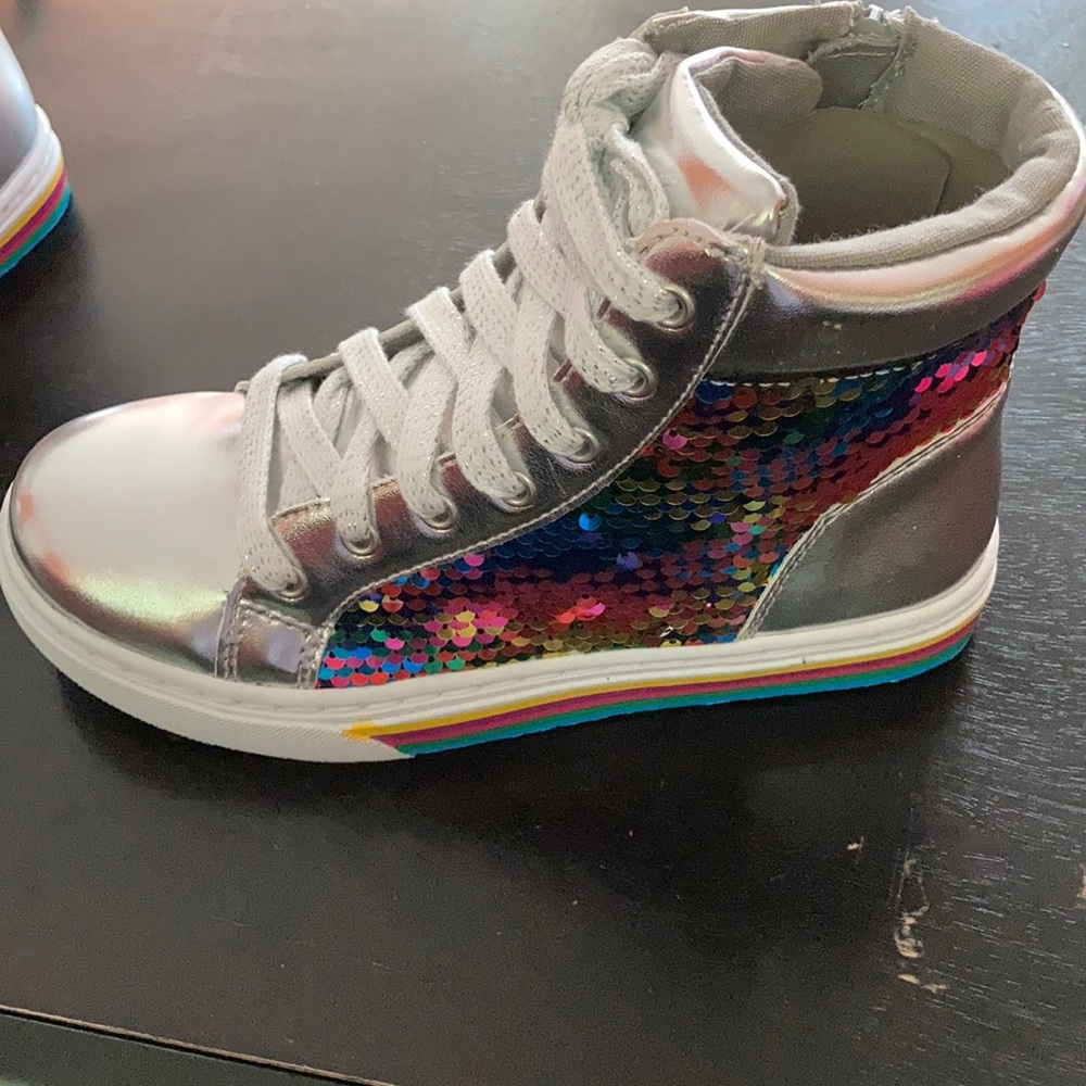 Size 5. Sonoma rainbow sequined high top sneaker with zipper. Sparkly